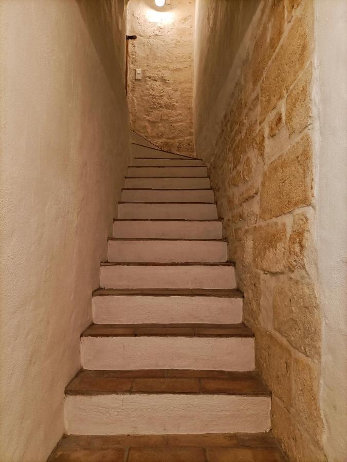 Maison Atypique Coeur De Village Historique Villeneuve-lès-Avignon Exteriör bild