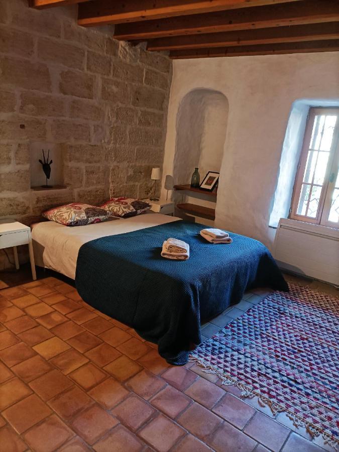 Maison Atypique Coeur De Village Historique Villeneuve-lès-Avignon Exteriör bild
