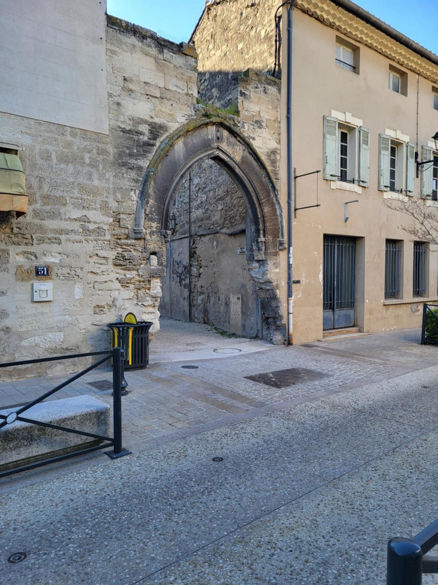 Maison Atypique Coeur De Village Historique Villeneuve-lès-Avignon Exteriör bild